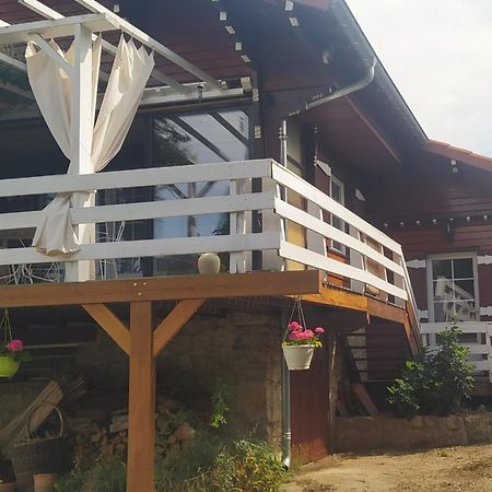 Logement Independant Attenant A Une Maison Dans Grand Jardin Retournac Экстерьер фото